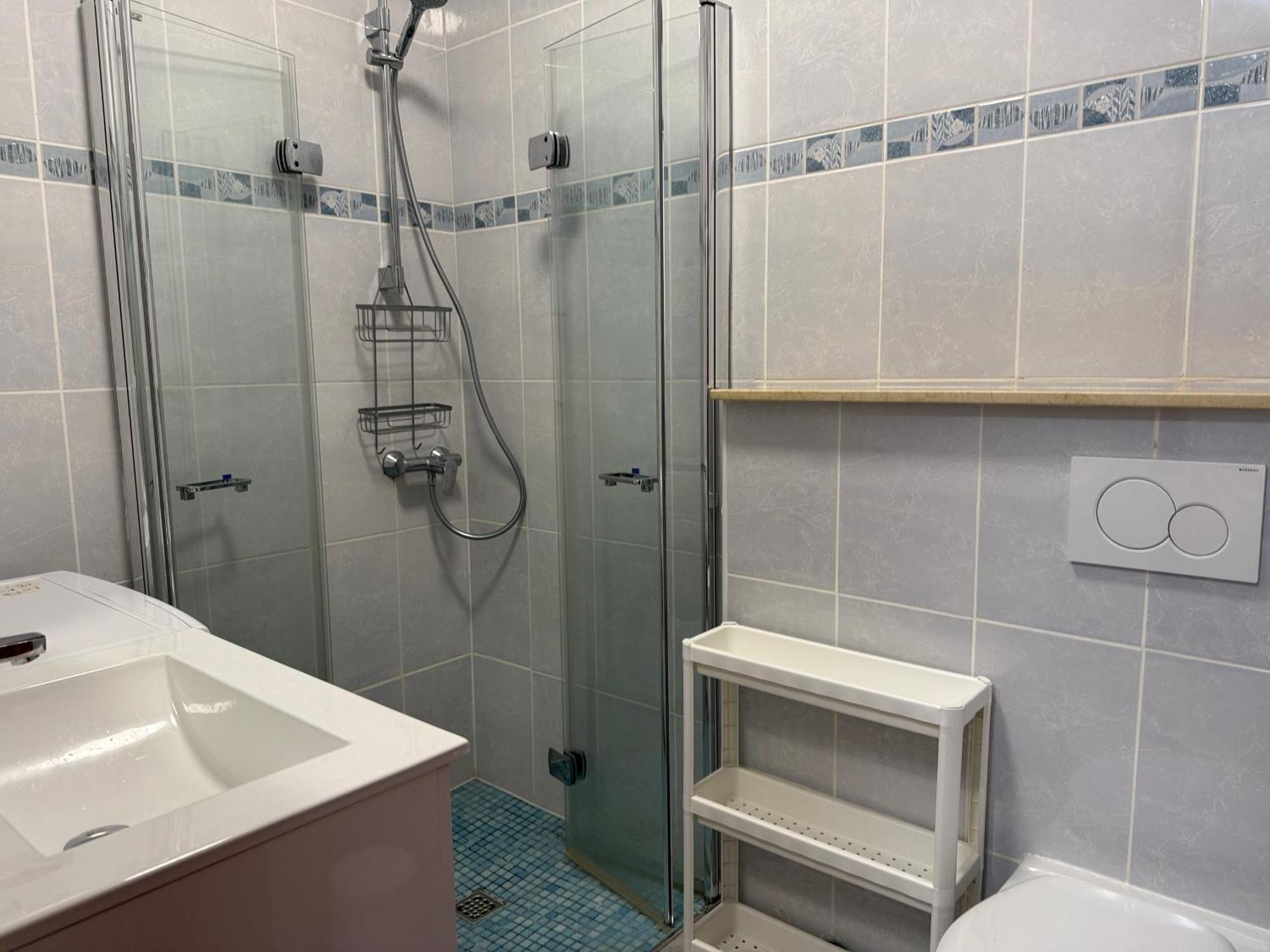 Sunny 2-Bedroom Apartment In Parque Santiago II Playa de las Americas  Luaran gambar